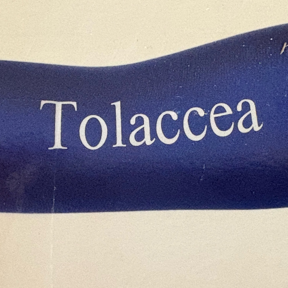Tolaccea Blue Elbow and Knee Ice Pack - (Medium)